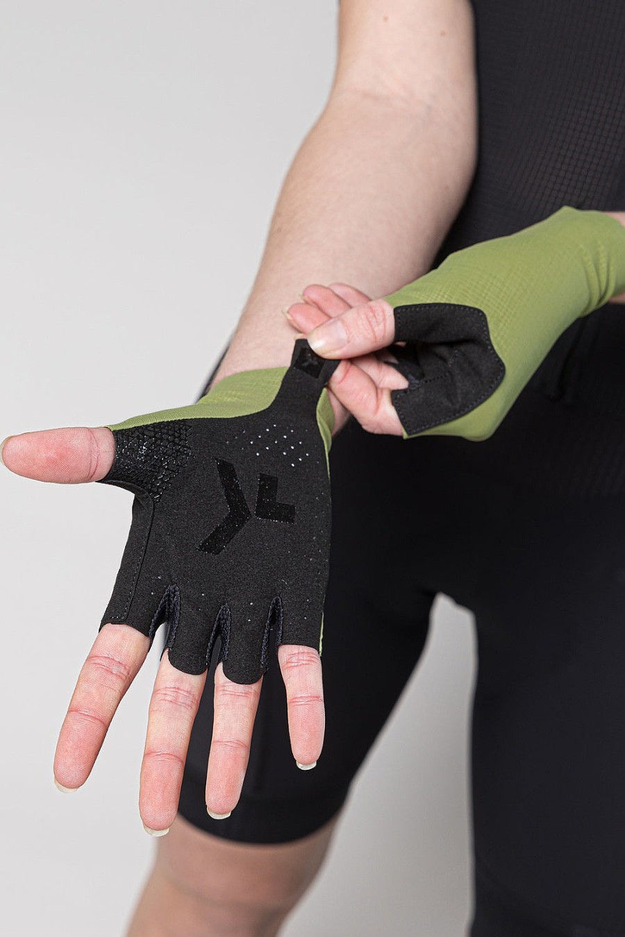 Hot Mamba 2.0 Olive Green Gloves